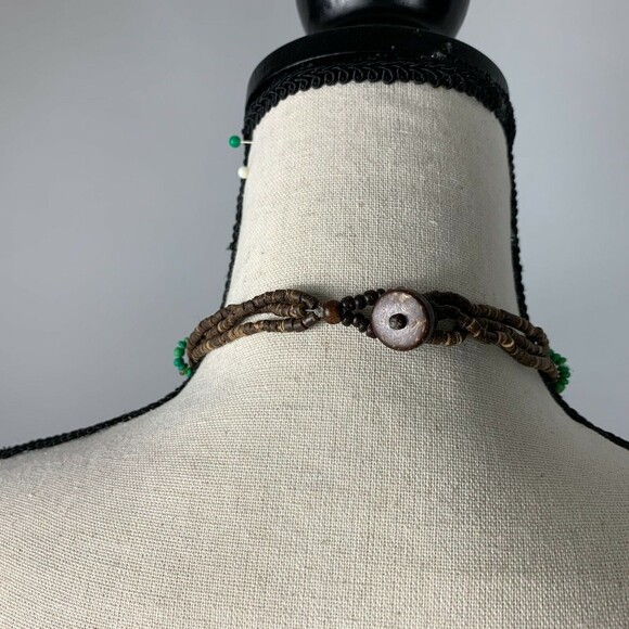 Handmade Tribal Islander Primitive Choker Beaded Painted Shell Pendant - Picture 4 of 6